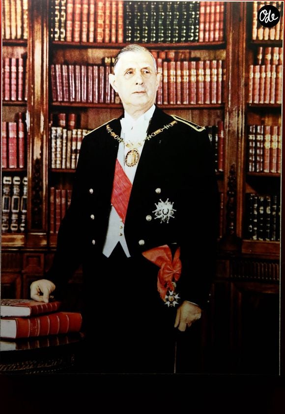 illustrations au Mémorial Charles-de-Gaulle et à son musée situés à Colombey-les-Deux-Églises, en Haute-Marne. Retraçant, à travers la personne de Charles de Gaulle (1890-1970), les grands événements historiques du XXe siècle, il a été réalisé par la Fondation Charles-de-Gaulle et le Conseil général de la Haute-Marne pour un coût de 22 millions d’euros. 
Colombey-les-Deux-Églises, le 18 juin 2016