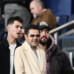 Jamel Debbouze, Leon Debbouze et Oli assistent au match McDonald's de Ligue 1 entre le Paris Saint-Germain FC et l'Olympique de Marseille au Parc des Princes le 08 février 2026 à Paris, France. Photo by Florian Poitout/ABACAPRESS.COM