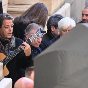 Un long texte qui a été publié sur son compte Instagram et dans lequel il se dit "choqué"

Chico Bouchikhi arrive à l'église Notre-Dame de l'Assomption, pour la cérémonie funéraire de l'actrice française Brigitte Bardot, à Saint-Tropez, le 7 janvier 2026. 

Photo par Julien Reynaud/APS-Medias/ABACAPRESS.COM