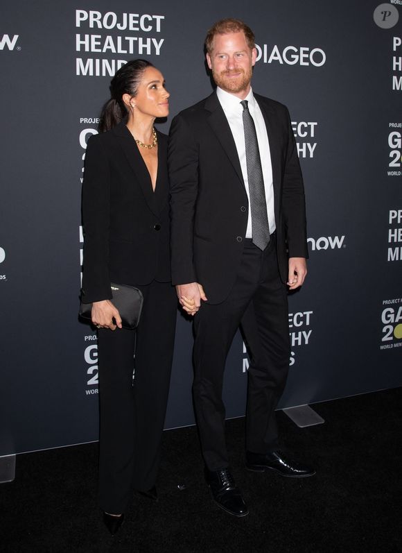 Le prince Harry, duc de Sussex et Meghan Markle, duchesse de Sussex, lors du 3ème gala annuel du projet "Healthy Minds" aux Spring Studios à New York, le 9 octobre 2025. Photo : Zuma Press / Bestimage