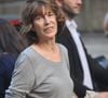 tandis que sa mère était profondément affectée et pour qui le reste du monde était devenu "invisible"

Jane Birkin - Paris le , 25 09 2013 - Inauguration de la galerie cinema de Anne Dominique Toussaint et vernissage de l'exposition " Point of View " de Kate Barry 
©VEEREN / BESTIMAGE