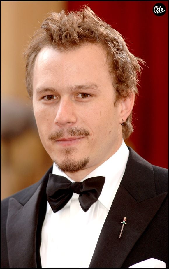 5 mars 2006 : Heath Ledger à son arrivée à la cérémonie des Oscars 2006, au Kodak Theatre de Los Angeles, en Californie.
Crédit : GOFF  / BESTIMAGE