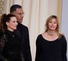 Très discrète sur leur vie privée - le comédien est papa de Chad et de Nina nés d'une précédente union -, Sarah Poniatowski a confié que son compagnon avait une influence sur sa manière d'envisager la décoration.
Camille Cottin, Roschdy Zem, Sarah Poniatowski au photocall de la soirée d'anniversaire pour les 20 ans du Festival International du Film de Marrakech, Maroc, le 25 novembre 2023. © Dominique Jacovides/Bestimage