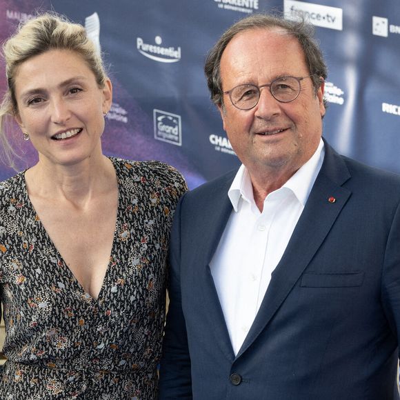 Julie Gayet et l'ancien président de la République française François Hollande assistent au photocall Le Proces Goldman lors du 16e Festival du film francophone d'Angoulême le 25 août 2023 à Angoulême, France. Photo by David Niviere/ABACAPRESS.COM