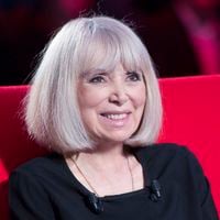 "Avant chaque scène on se donnait la main" : Cet acteur très populaire entretenait une relation très forte avec Mireille Darc