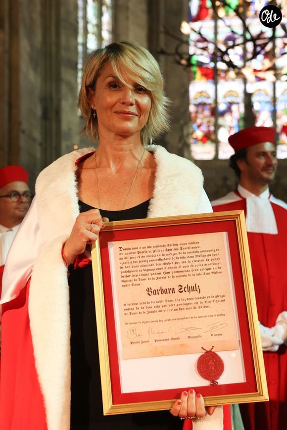 L'actrice et réalisatrice Barbara Schulz - Intronisations lors du Ban des Vendanges de la Jurade de Saint-Emilion 2025 en l'église Collégiale à Sain-Emilion, le 21 septembre 2025. © Jean-Marc Lhomer / Bestimage