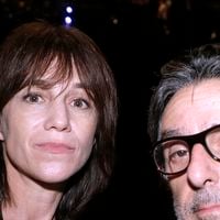 Charlotte Gainsbourg "pas à l'abri d'une séparation" avec Yvan Attal : l'actrice sans filtre sur les épreuves de leur couple