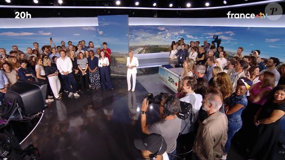 Elle a confirmé avoir été guidée vers la sortie par le groupe France Télévisions.

Dernier journal télévisé de Anne-Sophie Lapix sur France 2, le 26 juin 2025.

Photo : Capture d'écran France TV / Bestimage