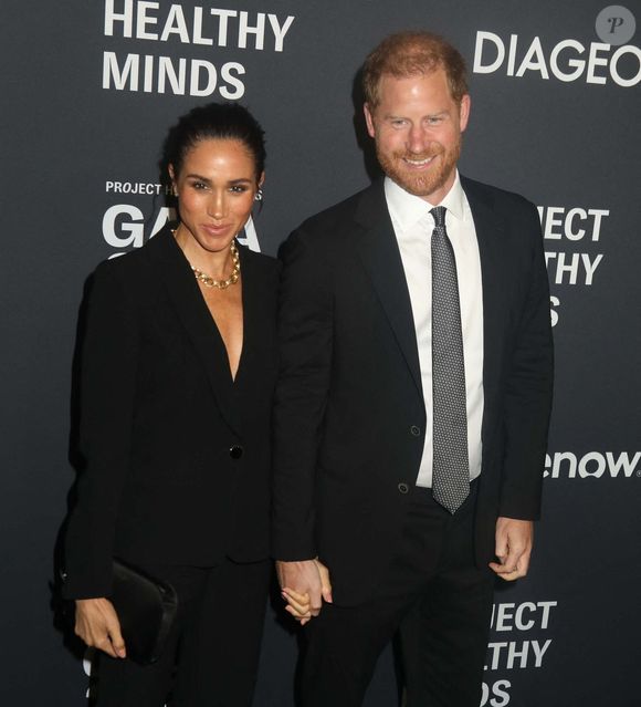 Le prince Harry, duc de Sussex et Meghan Markle, duchesse de Sussex, lors du 3ème gala annuel du projet "Healthy Minds" aux Spring Studios à New York, le 9 octobre 2025. Photo : Zuma Press / Bestimage