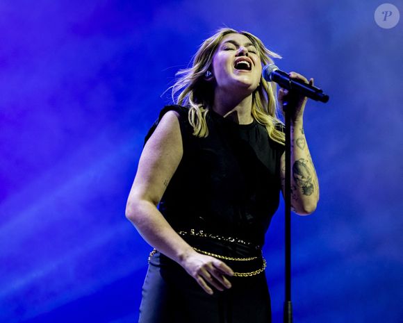 Ce samedi 10 mai, Louane a repris possession de la Halle Saint-Jacques de Bâle pour sa deuxième répétition en vue de l’Eurovision...

Louane (France) se produira à AFAS Live pendant Eurovision in Concert. Au cours de ce concert, plusieurs candidats interpréteront leur contribution au concours de la chanson. Amsterdam, Pays-Bas, le 5 avril 2025. Photo by Ramon Van Flymen/ANP/ABACAPRESS.COM