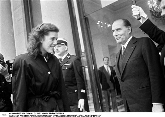 La princesse Caroline de Monaco et François Mitterrand. 
© ASLAN-RINDOFF / BESTIMAGE