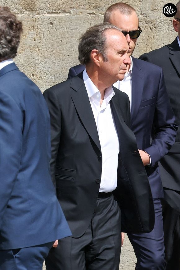 Xavier Niel - Arrivées aux obsèques de Mathilde Favier en l'église Saint-Sulpice à Paris, le 31 aout 2026. © Dominique Jacovides-Cyril Moreau/Bestimage