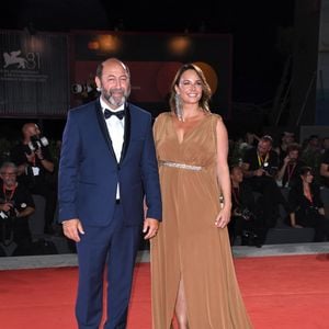 Kad Merad, Julia Vignali à la première de "Finalement" de C.Lelouch au 81ème Festival International du Film de Venise (Mostra) le 2 septembre 2024.