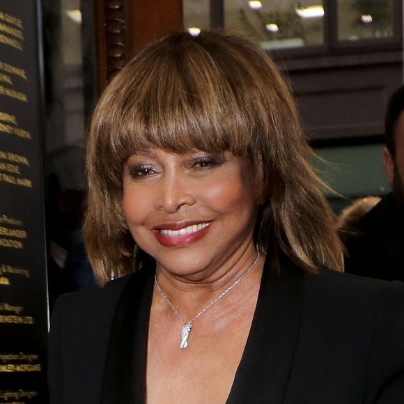 Si bien que Ike Turner Jr. considérait Tina Turner comme sa seule maman. "Tina m'a élevé dès l'âge de 2 ans, avait-il confié au "Daily Mail", en 2018. C'est la seule mère que je n'ai jamais connue."

Tina Turner - Présentation à la presse de la comédie musicale "Tina : The Tina Turner Musical" au théâtre Aldwych à Londres, Royaume Uni, le 17 avril 2018. Backgrid UK/ Bestimage