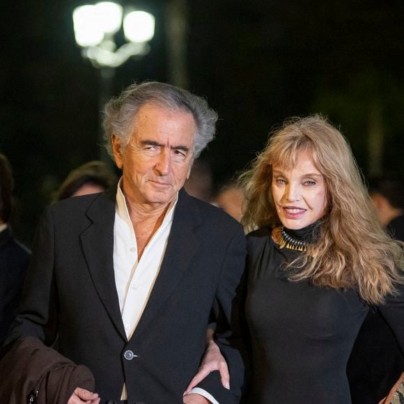 Bernard Henri Levy et Arielle Dombasle arrivent au Palais Royal pour le dîner d'État au deuxième jour de la visite d'État du président français au Maroc, à Rabat le 29 octobre 2024.   Photo by Eliot Blondet / ABACAPRESS.COM