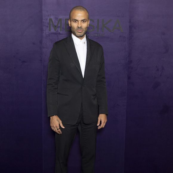 Tony Parker au photocall du défilé Messika Collection Femme Prêt-à-Porter Printemps/Eté 2026 lors de la Fashion Week de Paris (PFW), au Musée des Arts décoratifs, à Paris, France, le 13 octobre 2025. © Olivier Borde/Bestimage