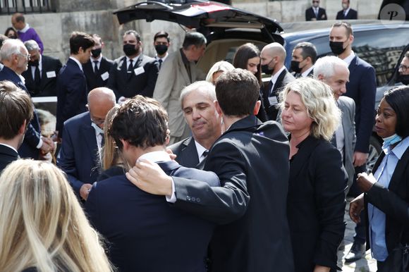 Paul Belmondo, Giacomo et Victor Belmondo, Luana Belmondo - Sorties - Obsèques de Jean-Paul Belmondo en l'église Saint-Germain-des-Prés, à Paris le 10 septembre 2021.
© Cyril Moreau / Bestimage