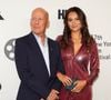 Dans un entretien accordé au Monde, Emma Heming Willis raconte combien la maladie a transformé leur relation : "J'ai perdu mon partenaire de conversation, et c'était le ciment de notre couple."

Bruce Willis et sa femme Emma Heming Willis - Les célébrités lors de la première du film 'Brooklyn Affairs' à l'occasion de la 57ème édition du Festival du Film de New York, le 11 octobre 2019. © STARMAX / BESTIMAGE