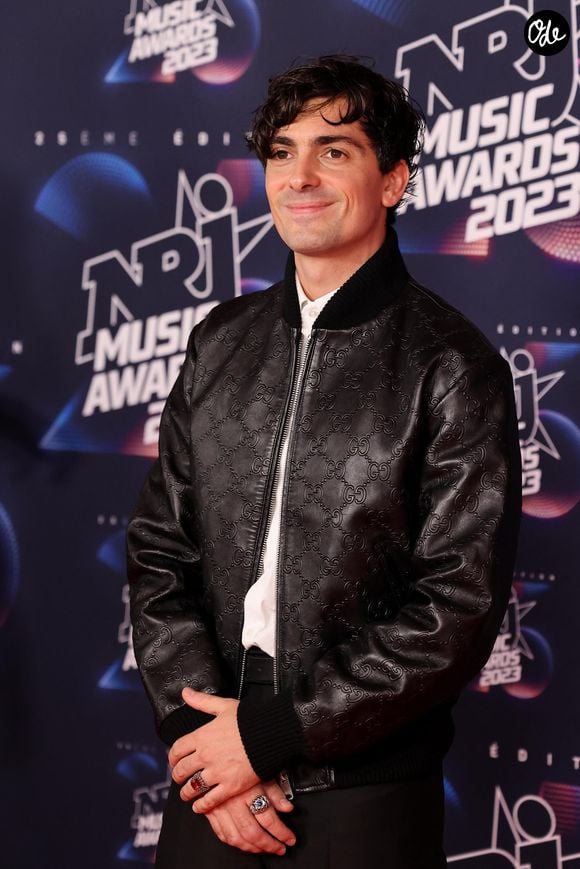 Florian Rossi au photocall de la 25ème cérémonie des "NRJ Music Awards (NMA)" au palais des Festivals et des Congrès de Cannes, France, le 10 novembre 2023. © Dominique Jacovides/Bestimage