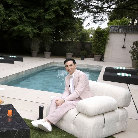 Exclusif - Véronique Genest lors de l'enregistrement de l'émission "La piscine de Jordan de Luxe" le 5 juin 2024. © Cédric Perrin / Bestimage