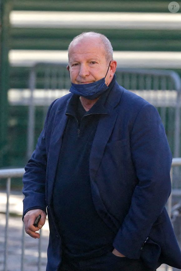 Rolland Courbis - Arrivées à la messe funéraire en hommage à Bernard Tapie en l'église Saint-Germain-des-Prés à Paris. Le 6 octobre 2021. © Jacovides-Moreau / Bestimage