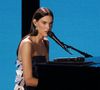 Mais la Québécoise a déclaré qu'elle n'était pas sur le projet, malgré des discussions

Charlotte Cardin (artiste féminine de l'année) à la cérémonie des 41èmes Victoires de la Musique à la Seine Musicale à Boulogne-Billancourt le 13 février 2026. 
© Coadic Guirec / Bestimage