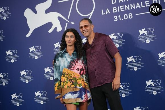 Roschdy et Nina Zem - Photocall de "Les Miens" au 79ème Festival International du Film de Venise, le 9 septembre 2022. 

© Bestimage