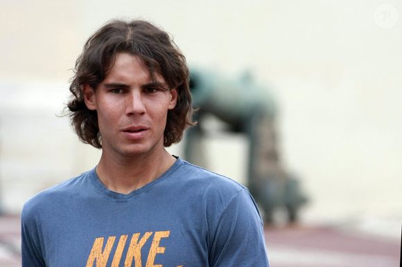 Rafael Nadal assiste à un match de tennis d'exhibition entre Rafael Nadal et Andy Murray avant l'ATP Masters Series à la Place du Palais à Monaco le 12 avril 2009. Photo Marco Piovanotto/ABACAPRESS.COM