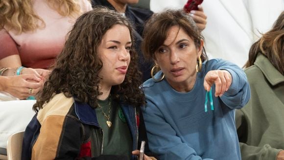 Aure Atika profite de Roland-Garros avec sa fille Angelica, dont le papa et influent artiste n’est plus de ce monde