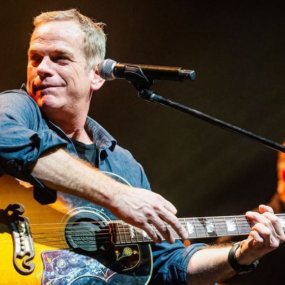 Il partage sa vie avec une femme dont il garde l’identité secrète.

Garou en concert à Gdansk (Pologne), le 23 octobre 2022.
Zuma Press / Bestimage