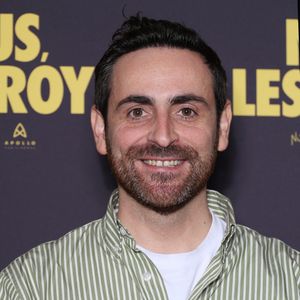 Aujourd'hui, Camille Combat est conscient que si son seul rein ne fonctionne pas bien, cela pourrait avoir de lourdes conséquences.
Camille Combal à l'avant-première du film "Nous les Leroy" au cinéma UGC Normandie sur les Champs-Elysées, le 3 avril 2024.
Photo : Denis Guignebourg / Bestimage