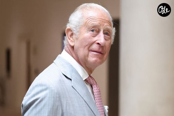 C'est plus précisément à Highgrove, la résidence personnelle de Charles III, que cet "événement familial privé" a pu avoir lieu, comme l'ont rapporté plusieurs médias anglais citant le palais de Buckingham.

Le roi Charles III au Stephen A. Schwarzman Centre for Humanities de l'Université d'Oxford, avant son inauguration officielle. Ce centre est un pôle d'excellence mondial pour les sciences humaines ; il abrite l'Institute for Ethics in AI, l'Oxford Internet Institute, la Bate Collection of Musical Instruments ainsi qu'une toute nouvelle bibliothèque Bodleian dédiée aux sciences humaines. Date de la photo : vendredi 10 juillet 2026. © Toby Shepheard/PA Photo/Bestimage