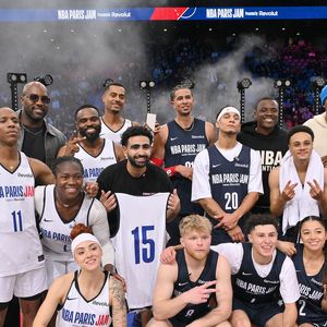 De nombreuses stars se sont réunies à l'occasion du NBA Paris Jam

Aya Nakamura, Teddy Riner, Esteban Ocon et Jalen Rose - Match de gala NBA Jam team Teddy Riner contre team Esteban Ocon lors du NBA Paris Games à L'Accor Arena Bercy © Ramsamy Veeren / Bestimage