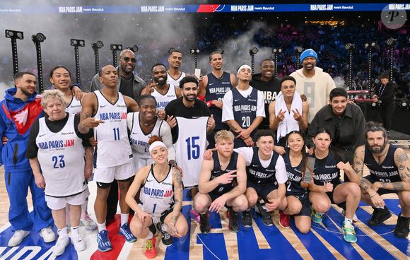De nombreuses stars se sont réunies à l'occasion du NBA Paris Jam

Aya Nakamura, Teddy Riner, Esteban Ocon et Jalen Rose - Match de gala NBA Jam team Teddy Riner contre team Esteban Ocon lors du NBA Paris Games à L'Accor Arena Bercy © Ramsamy Veeren / Bestimage