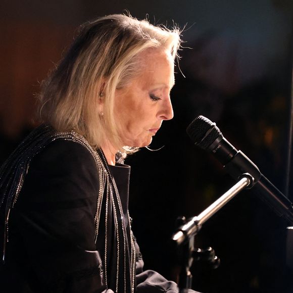 Exclusif - Veronique Sanson en Show Case lors de la soirée anniversaire des 25 ans de la Terrasse de Albane pendant le 79ème Festival International du Film de Cannes, France, le 15 mai 2026. © Denis Guignebourg/Bestimage