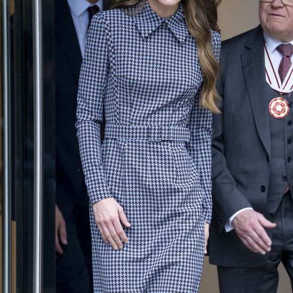 Catherine (Kate) Middleton, princesse de Galles, quitte l'association Anna Freud à Londres, le 27 novembre 2025.

GOFF  / BESTIMAGE
