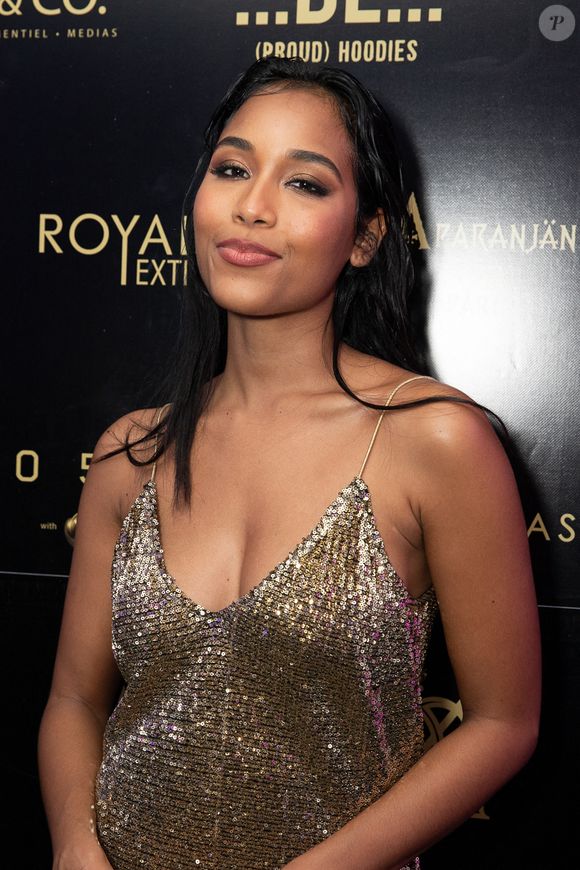 Reprenant un commentaire d'un abonné la prenant pour Flora Coquerel (élue Miss France en 2014), elle indique : "Voilà l'erreur est humaine, ça peut arriver à tout le monde de se tromper."

Exclusif - Clémence Botino (Miss France 2020) - Soirée des 10 ans de la suite Sandra & Co lors du 76ème Festival International du Film de Cannes le 22 mars 2023. © Aurelio Stella/Bestimage