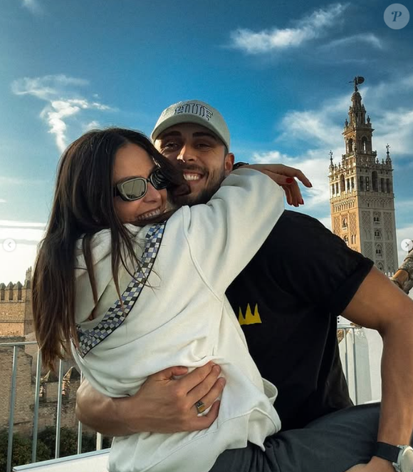 Antoine Leger, le chéri d'Ines Vandamme, jouait un match de handball avec son équipe de Tremblay.

Inès Vandamme en couple avec le sportif Antoine Leger sur Instagram.