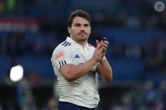 Antoine Dupont pendant le match des Six Nations 2025 entre l'Italie et la France le 24 février 2025 à Rome. Inside/Psnewz/Bestimage