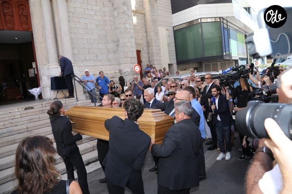 Illustrations lors des obsèques de Philippe Bouvard en l'église Notre-Dame de Bon Voyage à Cannes, le 31 août 2026.
© Chavaroche-Guignebourg / Bestimage
# | 00767805