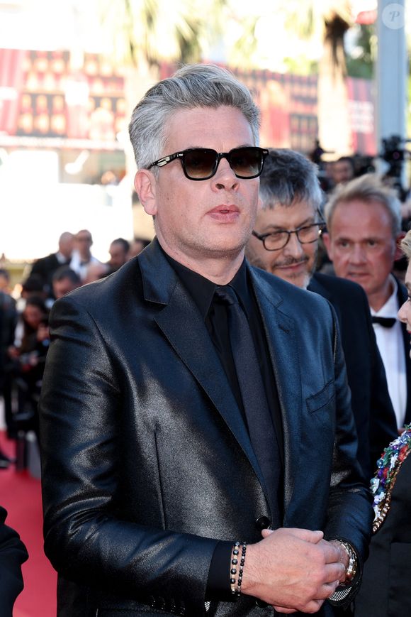 Benjamin Biolay - Montée des marches du film « Marcello Mio » lors du 77ème Festival International du Film de Cannes, au Palais des Festivals à Cannes. Le 21 mai 2024. © Jacovides-Moreau / Bestimage