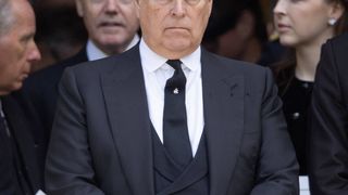Il n'est plus prince ! Andrew déchu par son frère le roi Charles III et délogé de Royal Lodge, voici comment il faut l'appeler à présent