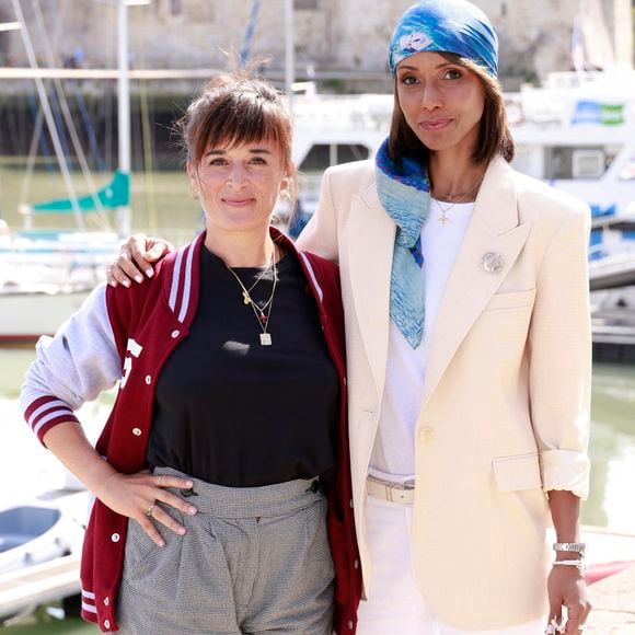 Béatrice de la Boulaye et Sonia Rolland au photocall de "Tropiques Criminels" lors de la 24ème édition du Festival de la Fiction TV de la Rochelle, le 15 septembre 2022.
© Christophe Aubert via Bestimage
