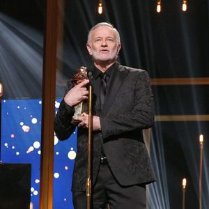 Francis Huster, " Molière d'Honneur " - 35ème cérémonie des Molières aux Folies Bergère à Paris, France, le 6 Mai 2024. © Bertrand Rindoff / Bestimage