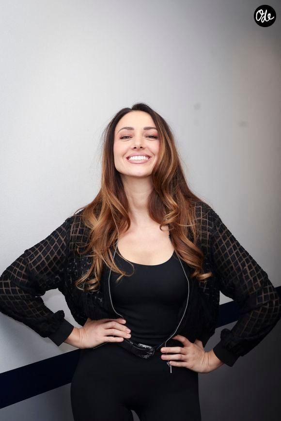 Si l'envie vous prend de poser vos valises dans cet univers audacieux imaginé par l'ancienne Miss, sachez que le Domaine est ouvert à la réservation. 

Exclusif - Delphine Wespiser (Miss France 2012), sur le plateau du "Prime des Vérités" présenté par C.Hanouna, et diffusé en direct sur W9, Paris, France, le 14 janvier 2026. © Jack Tribeca / Bestimage