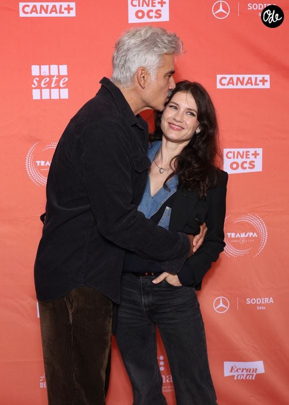 François Vincentelli et sa compagne Alice Dufour au photocall de la soirée d'ouverture du festival Creatvty 2025 à Sète le 12 novembre 2025.

© Denis Guignebourg / Bestimage