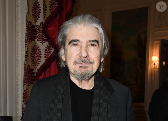 Serge Lama - Lancement du livre "Sardou Regards" de B. Kossek à l'hôtel Raphael à Paris, France, le 15 avril 2019. © Coadic Guirec/Bestimage