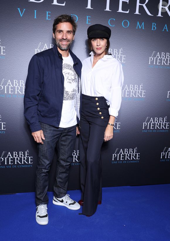 Arnaud Clément et Nolwenn Leroy lors de l'avant-première du film "L'Abbé Pierre - Une vie de combats" au cinéma UGC Normandie à Paris le 10 octobre 2023.

© Denis Guignebourg / Bestimage