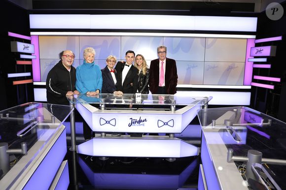 Et a tenu à faire ses adieux à tous en présence de certains invités.

Exclusif - Patrick et Isabelle Balkany, Danièle Gilbert, Sarah Saldmann -  Jordan de Luxe sur le plateau d eson émission pour la dernière de "Chez Jordan de Luxe" diffusée sur C8 le 19 février 2025.

© Cédric Perrin / Bestimage