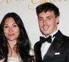 Dans une récente interview, elle confiait d'ailleurs que ses filles étaient devenues sa priorité absolue, faisant passer sa carrière au second plan. 

Louis Ducruet et sa femme Marie au photocall du dîner de gala du Grand Prix de Formule 1 de Monaco 2026 en l'honneur du vainqueur dans la Salle des Etoiles du Sporting de Monaco le 7 juin 2026.

© Claudia Albuquerque / Bestimage